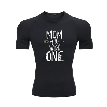 Футболка Mom Of The Wild One, Забавные мужские футболки, Рождественская одежда, Эстетичные хлопковые топы, уличная рубашка